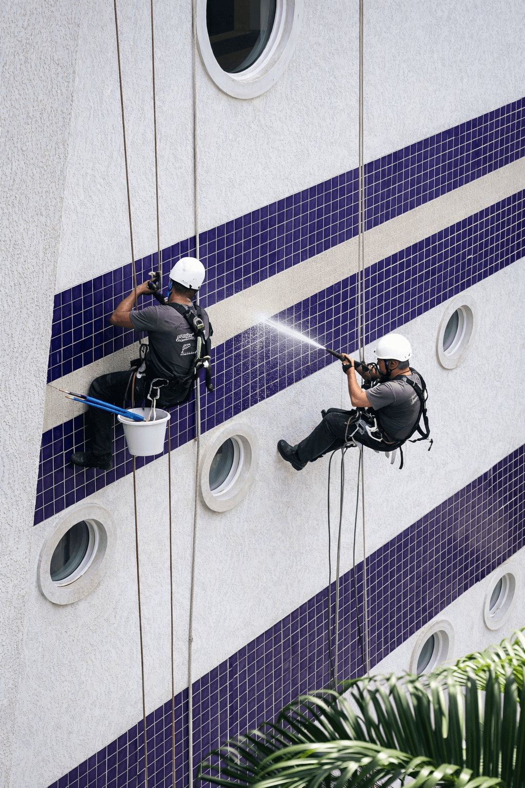 Limpeza de fachada em Florianópolis: profissionalismo e segurança com a Excelência BC